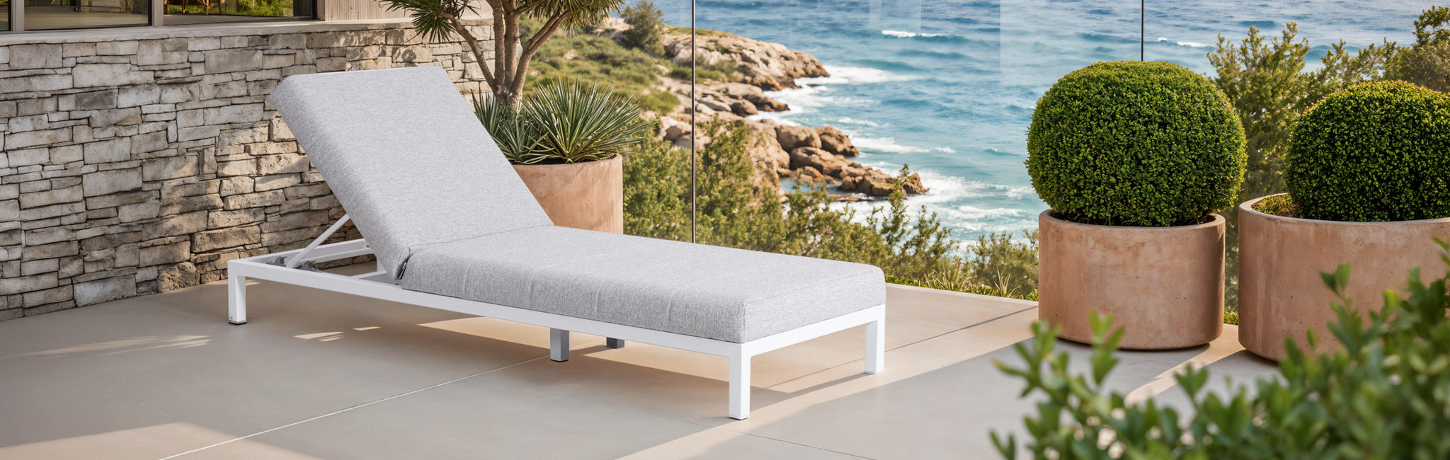 Sun Loungers & Daybeds