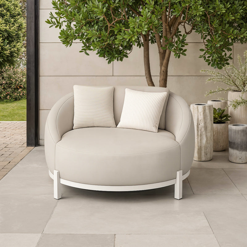 Cocoon Round Day Bed